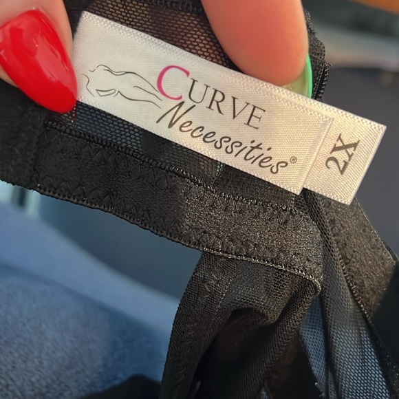 Curve Necessities Bodysuit NWT Fashion Sequin Embroidered Convertible Size 2X - Picture 9 of 10